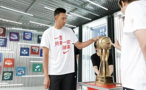 篮球吃瓜现场,现场热闹非凡